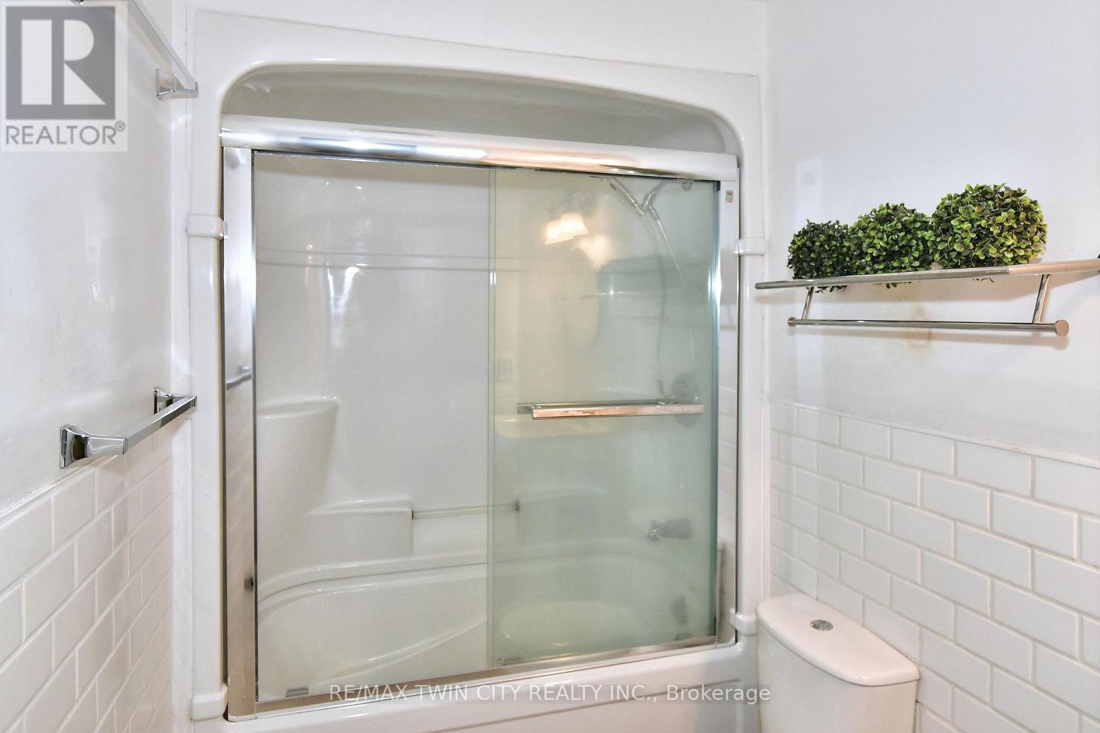 164 Goodfellow Road, Peterborough (Town Ward 3), Ontario  K9J 5X2 - Photo 25 - X12746730