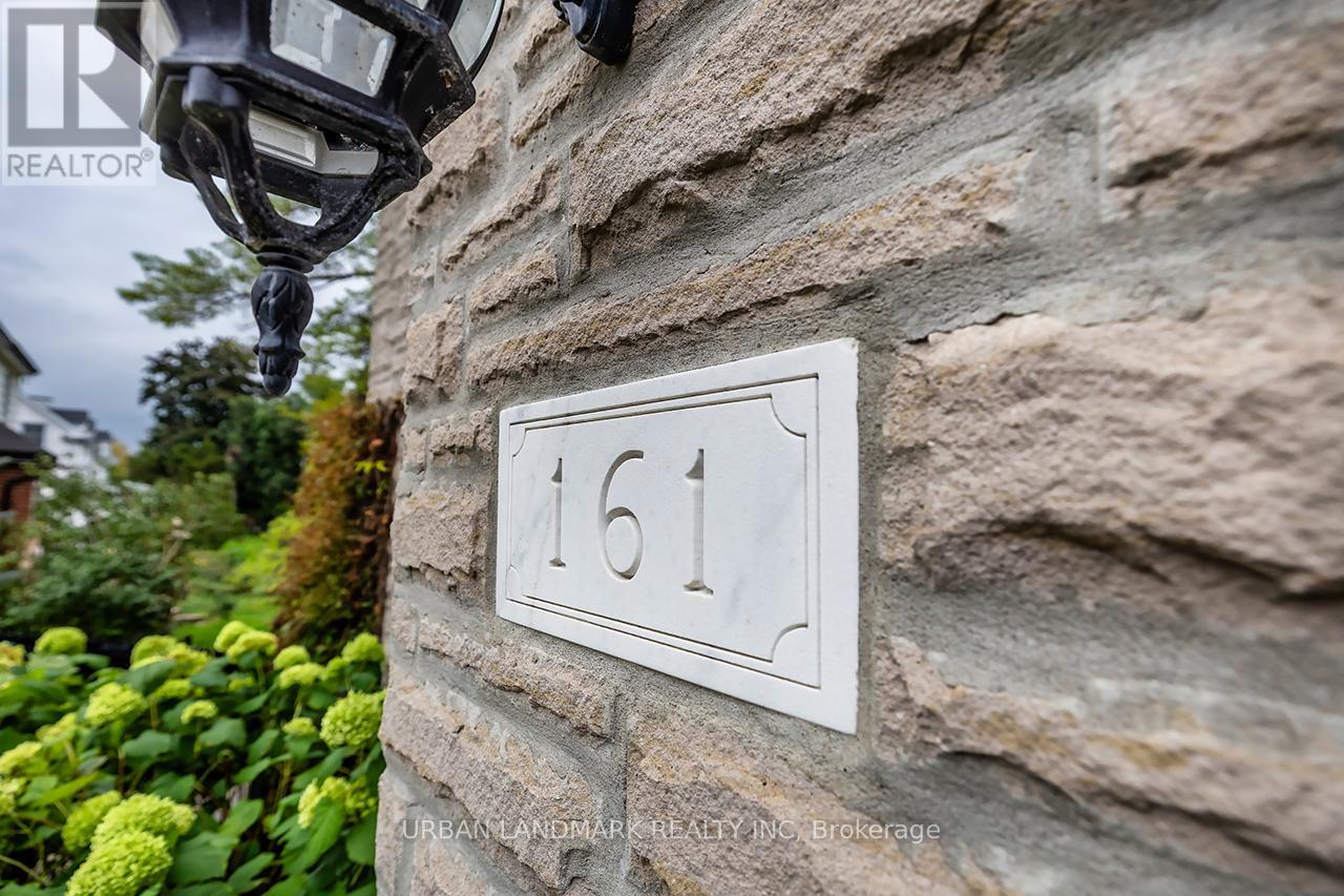 161 Maria Street, Peterborough (Ashburnham Ward 4), Ontario  K9H 1B8 - Photo 4 - X12747654