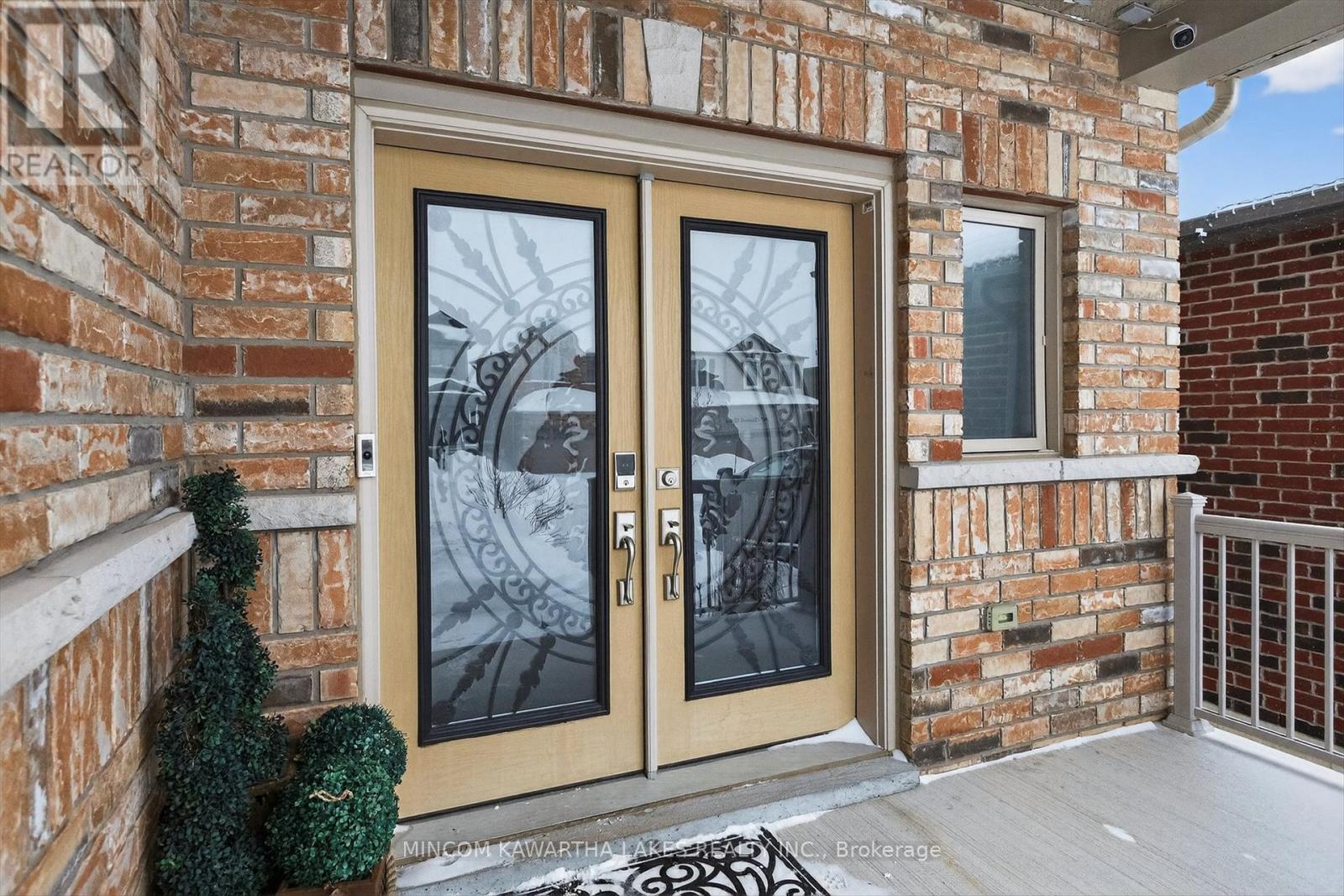 742 Sawmill Road, Peterborough (Northcrest Ward 5), Ontario  K9L 0G3 - Photo 3 - X12748262