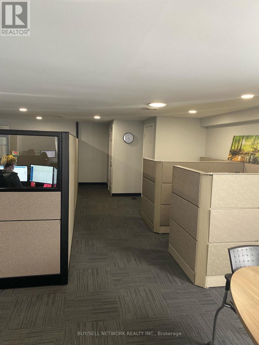 17 - 347 Pido Road, Peterborough (Ashburnham Ward 4), Ontario  K9J 6X7 - Photo 10 - X12748566