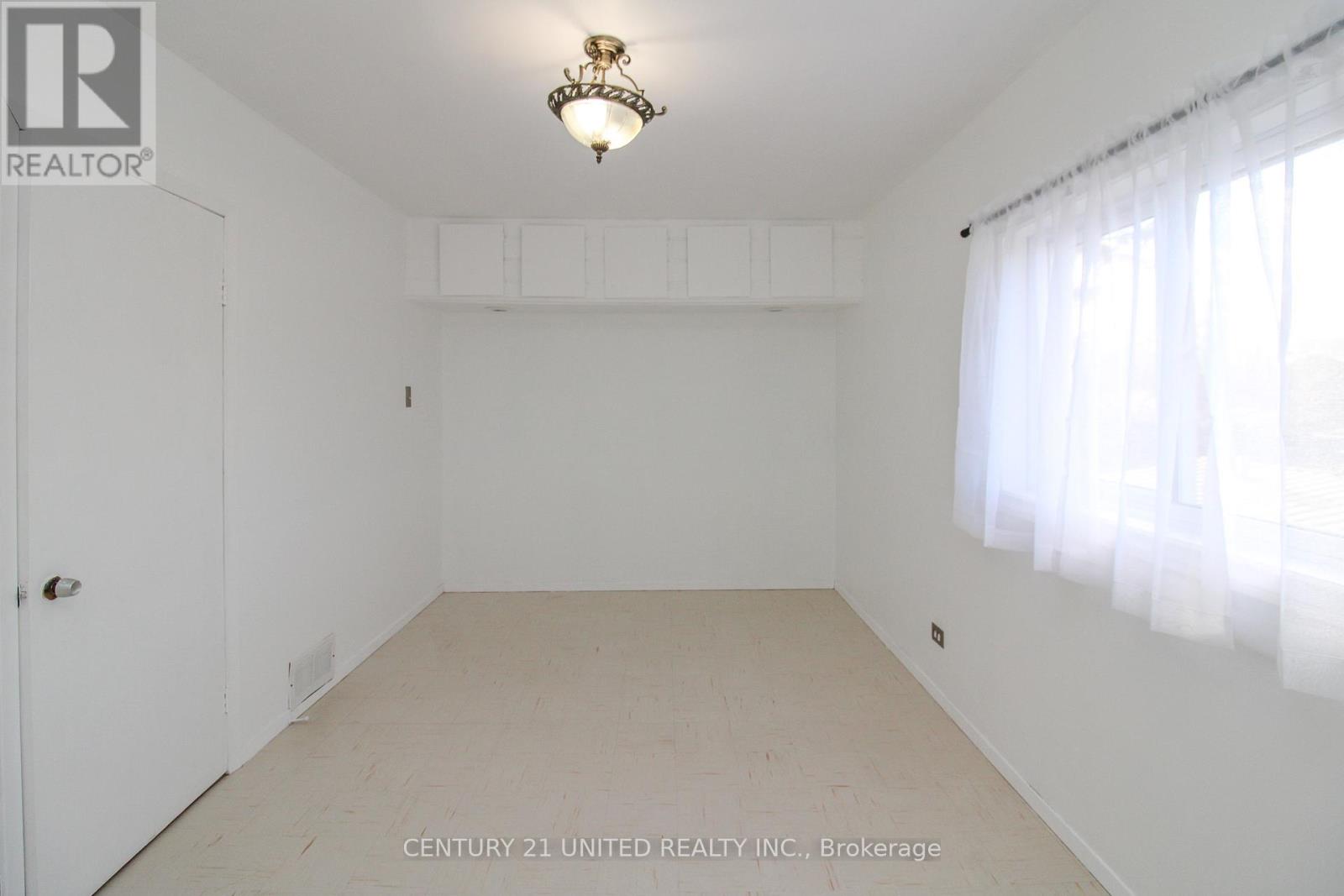 677 Orpington Road, Peterborough (Otonabee Ward 1), Ontario  K9J 4A5 - Photo 23 - X12748612