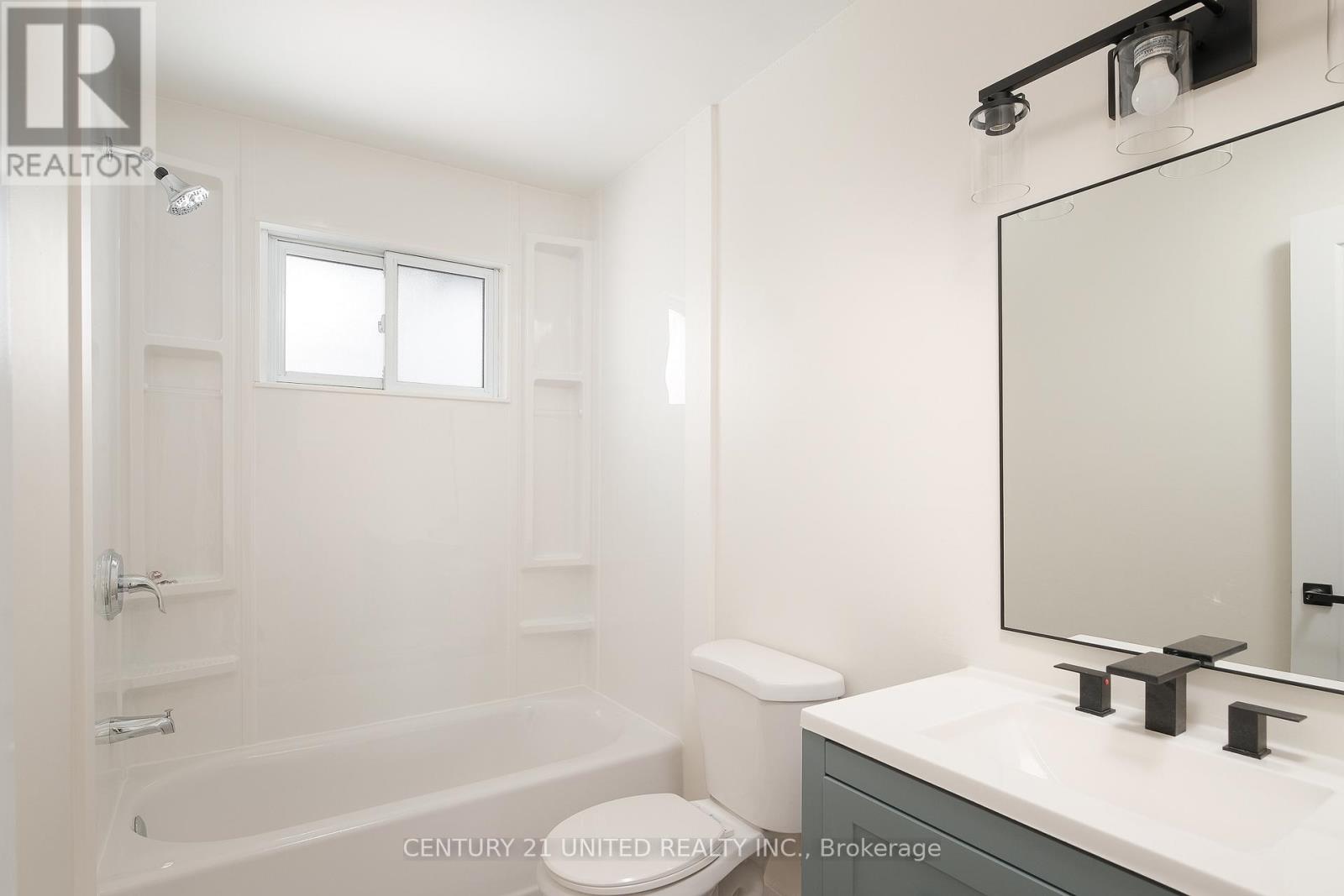 816 Stocker Road, Peterborough (Otonabee Ward 1), Ontario  K9J 5T3 - Photo 11 - X12749378