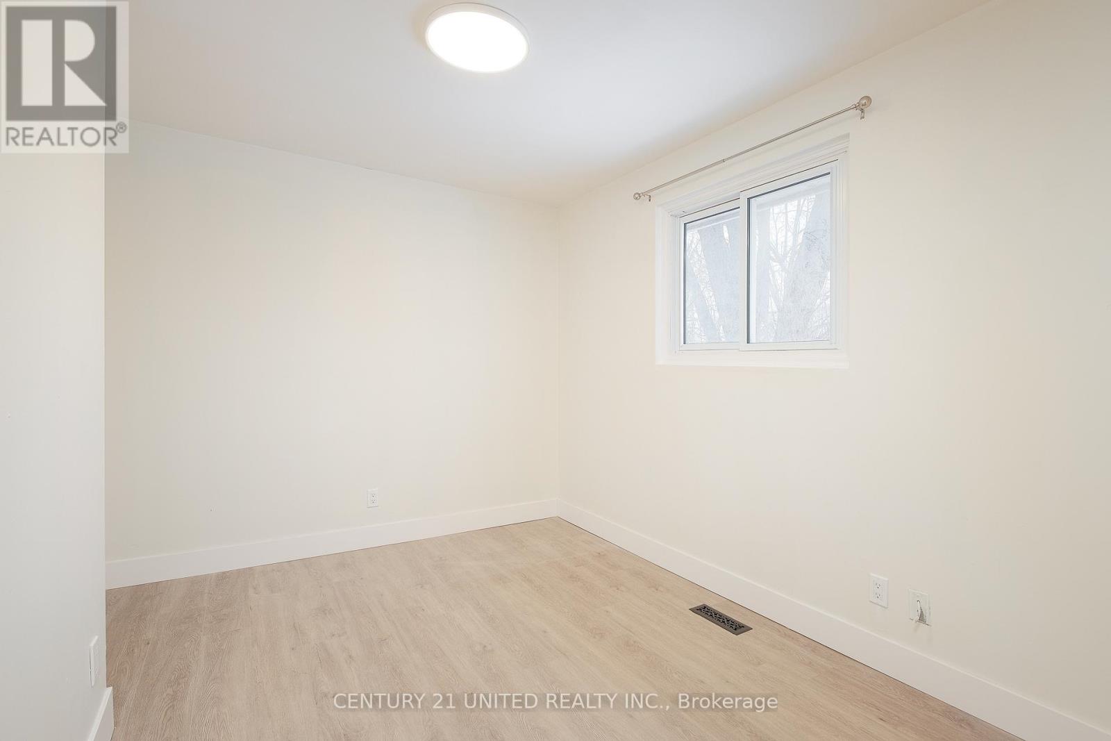 816 Stocker Road, Peterborough (Otonabee Ward 1), Ontario  K9J 5T3 - Photo 12 - X12749378