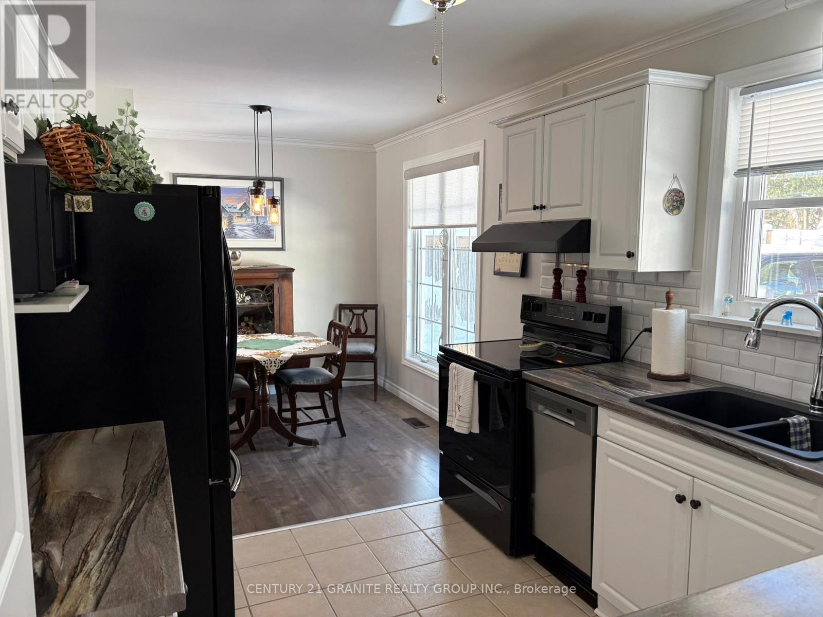 8 Johnston Crescent, Bancroft (Bancroft Ward), Ontario  K0L 1C0 - Photo 17 - X12749806