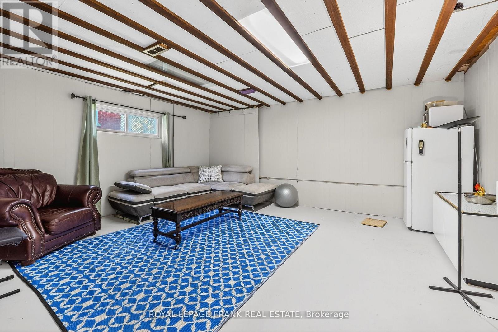 32 Melbourne Street E, Kawartha Lakes (Lindsay), Ontario  K9V 1X7 - Photo 24 - X12750022