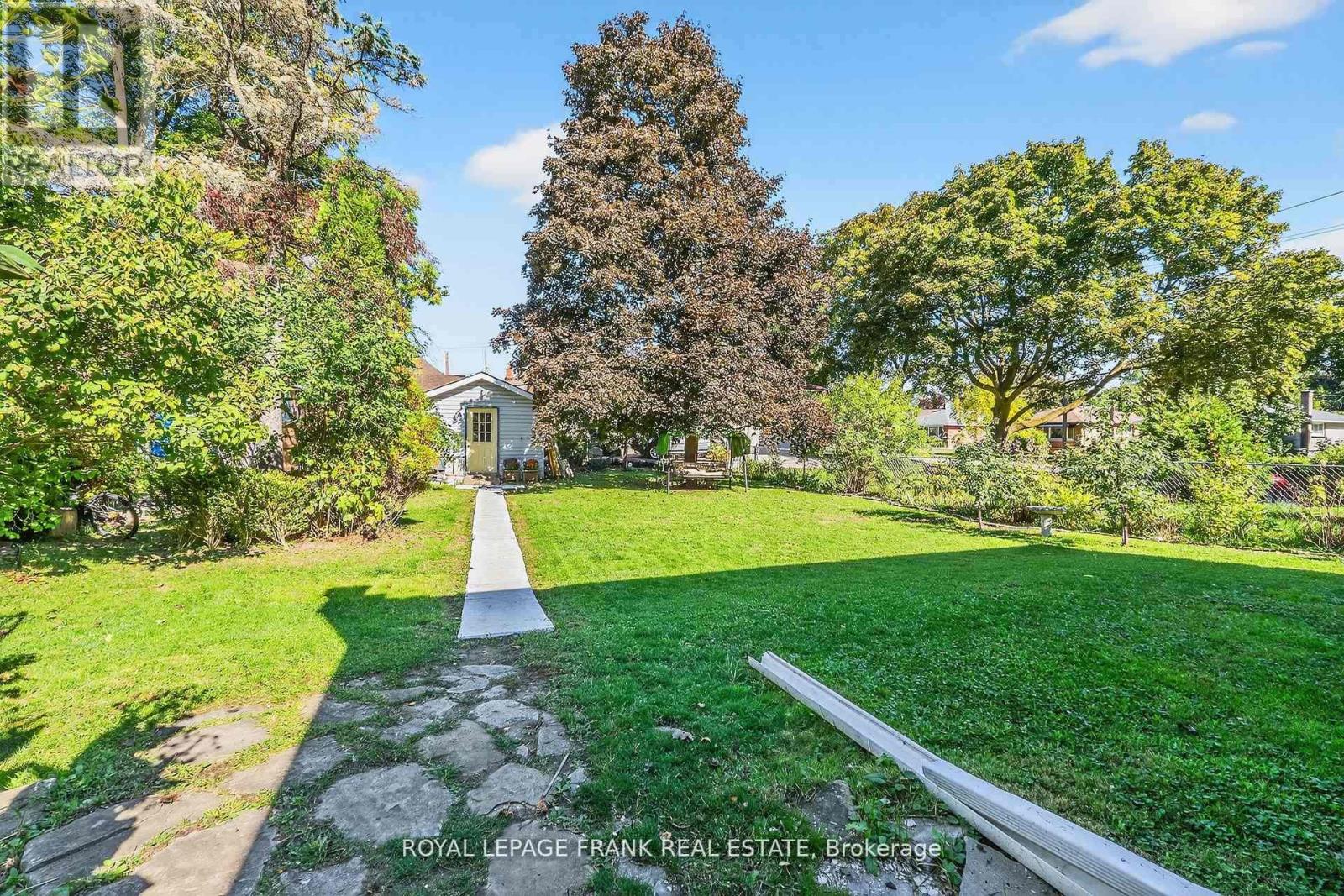 32 Melbourne Street E, Kawartha Lakes (Lindsay), Ontario  K9V 1X7 - Photo 32 - X12750022