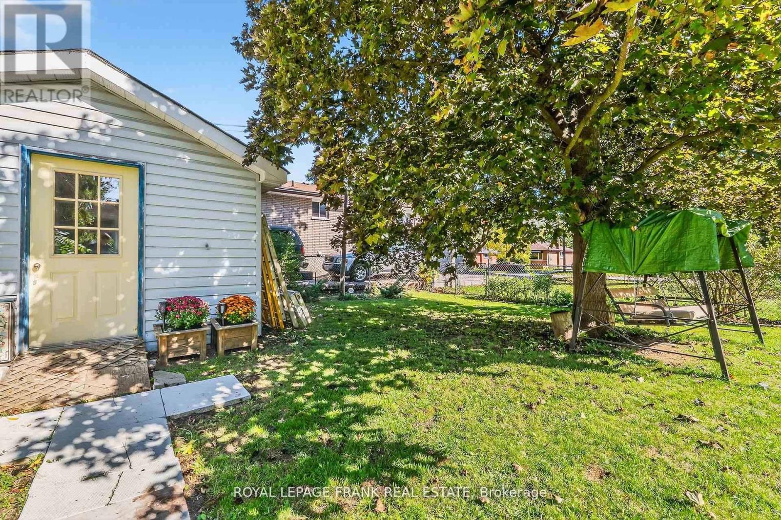 32 Melbourne Street E, Kawartha Lakes (Lindsay), Ontario  K9V 1X7 - Photo 34 - X12750022