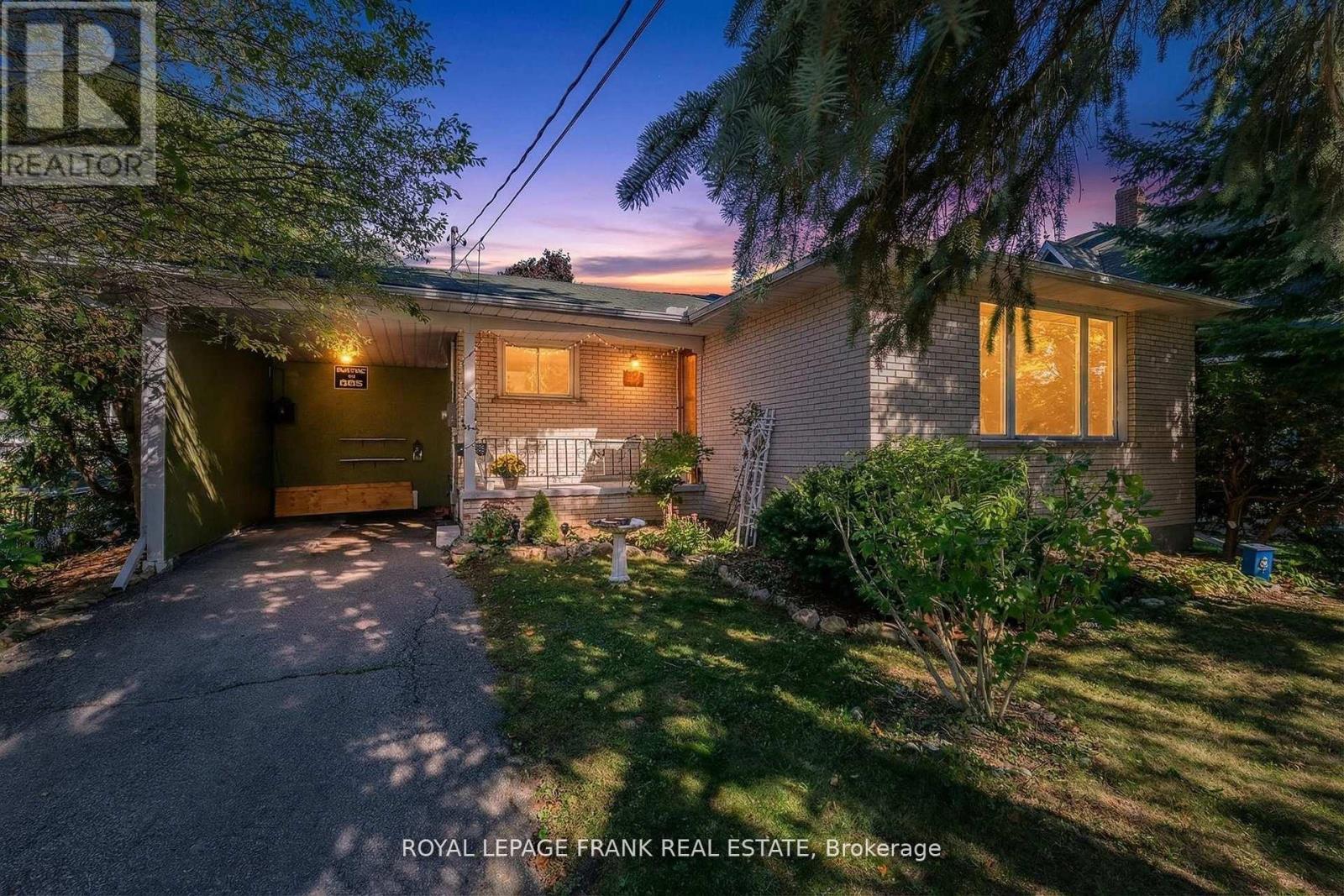 32 Melbourne Street E, Kawartha Lakes (Lindsay), Ontario  K9V 1X7 - Photo 38 - X12750022