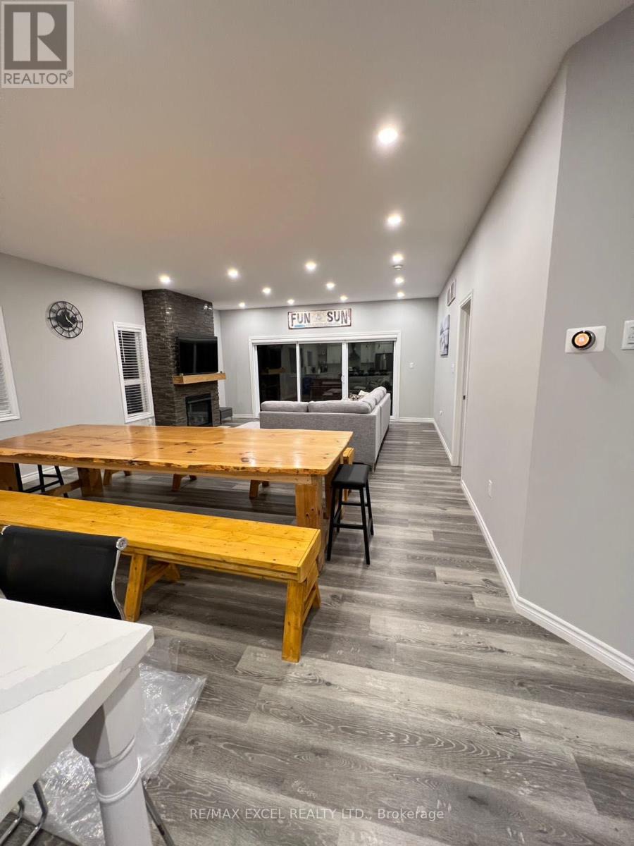 205 Snug Harbour Road, Kawartha Lakes (Lindsay), Ontario  K9V 4R6 - Photo 16 - X12750488