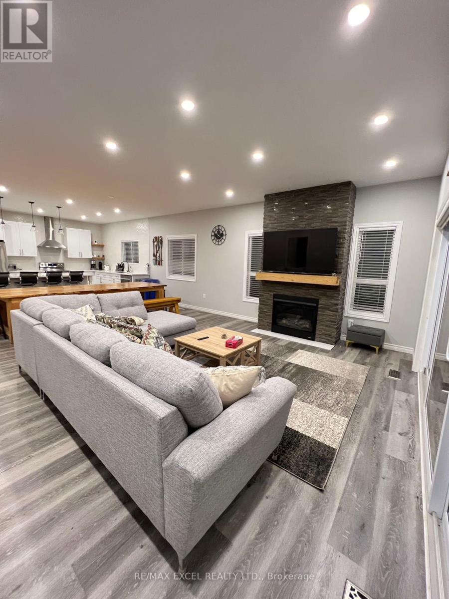 205 Snug Harbour Road, Kawartha Lakes (Lindsay), Ontario  K9V 4R6 - Photo 18 - X12750488