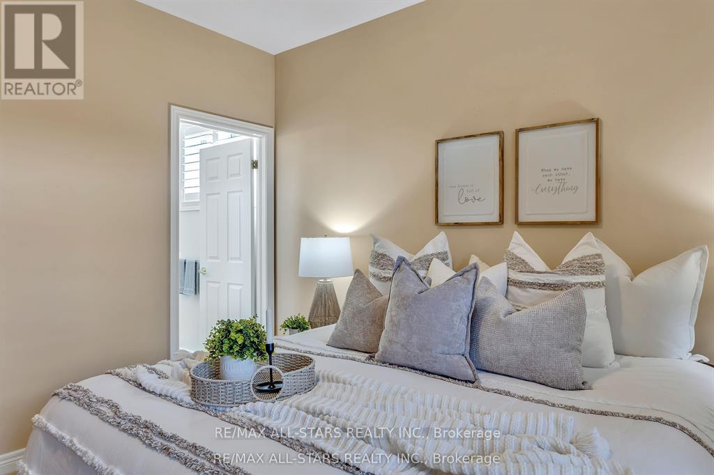 25 Sylvester Drive, Kawartha Lakes (Lindsay), Ontario  K9V 6E7 - Photo 18 - X12752106