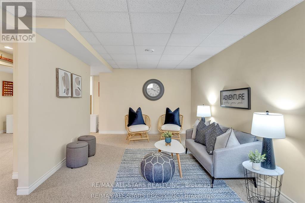 25 Sylvester Drive, Kawartha Lakes (Lindsay), Ontario  K9V 6E7 - Photo 24 - X12752106