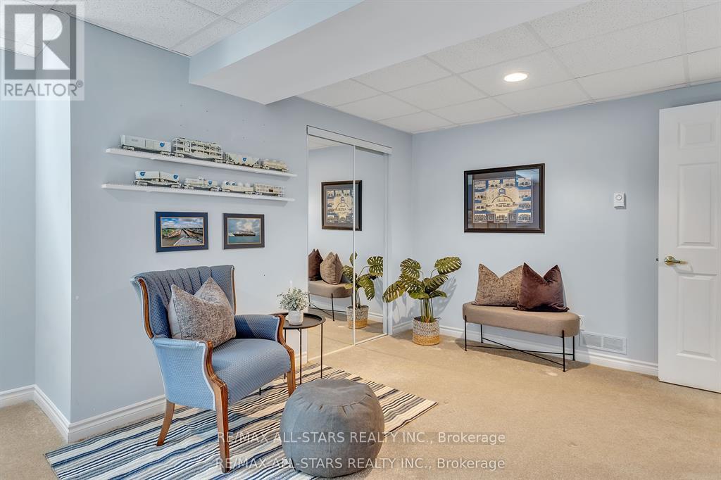 25 Sylvester Drive, Kawartha Lakes (Lindsay), Ontario  K9V 6E7 - Photo 30 - X12752106