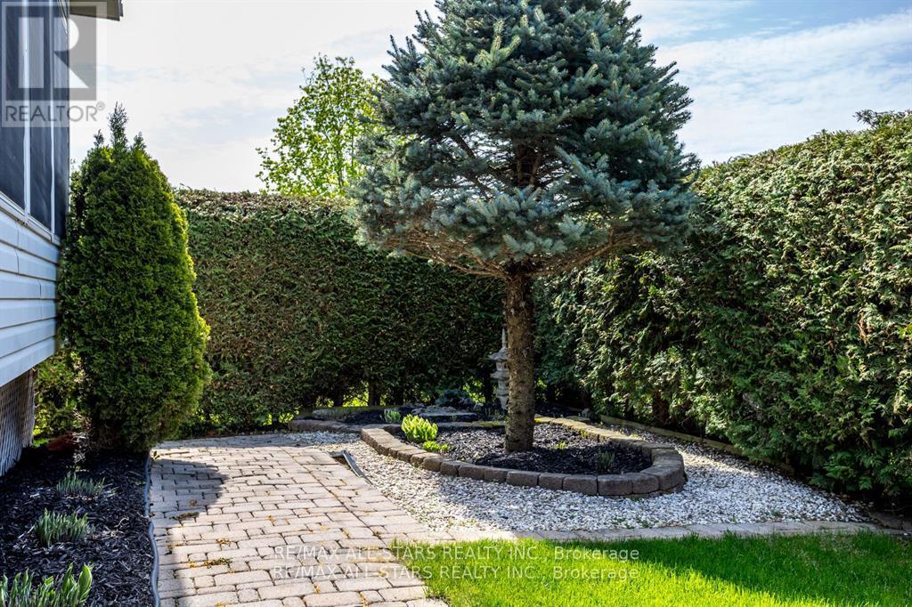 25 Sylvester Drive, Kawartha Lakes (Lindsay), Ontario  K9V 6E7 - Photo 34 - X12752106