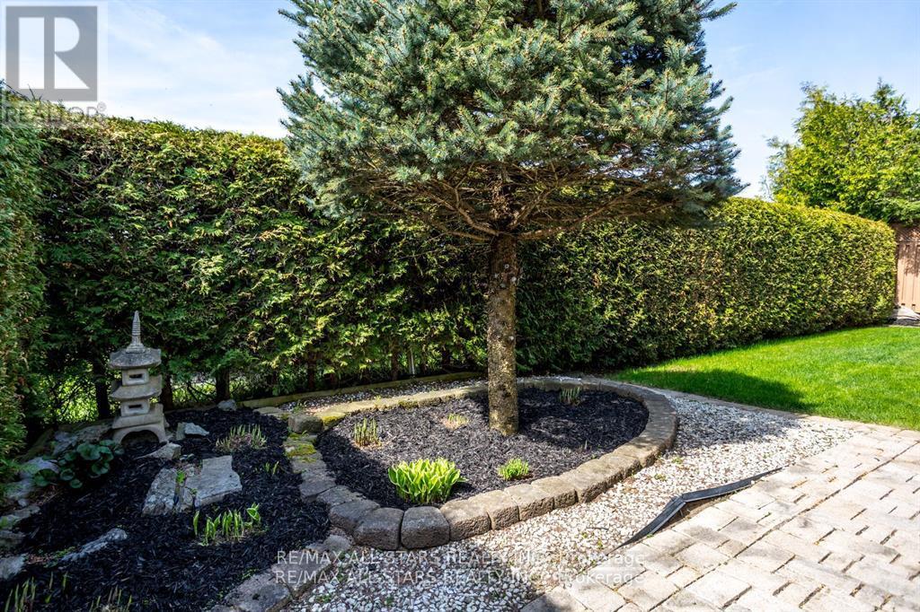 25 Sylvester Drive, Kawartha Lakes (Lindsay), Ontario  K9V 6E7 - Photo 35 - X12752106