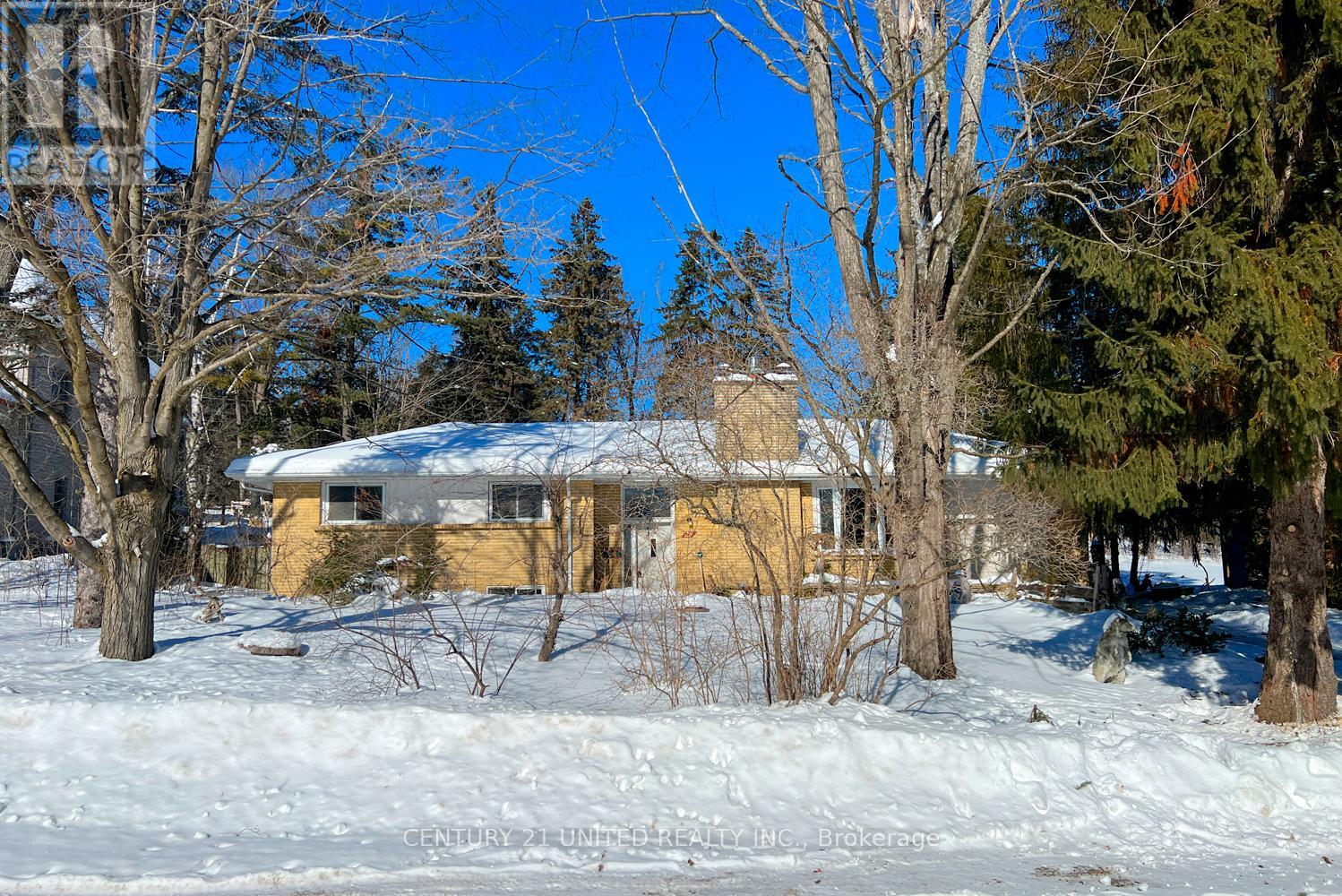 28 WELLER CRESCENT, peterborough (monaghan ward 2), Ontario