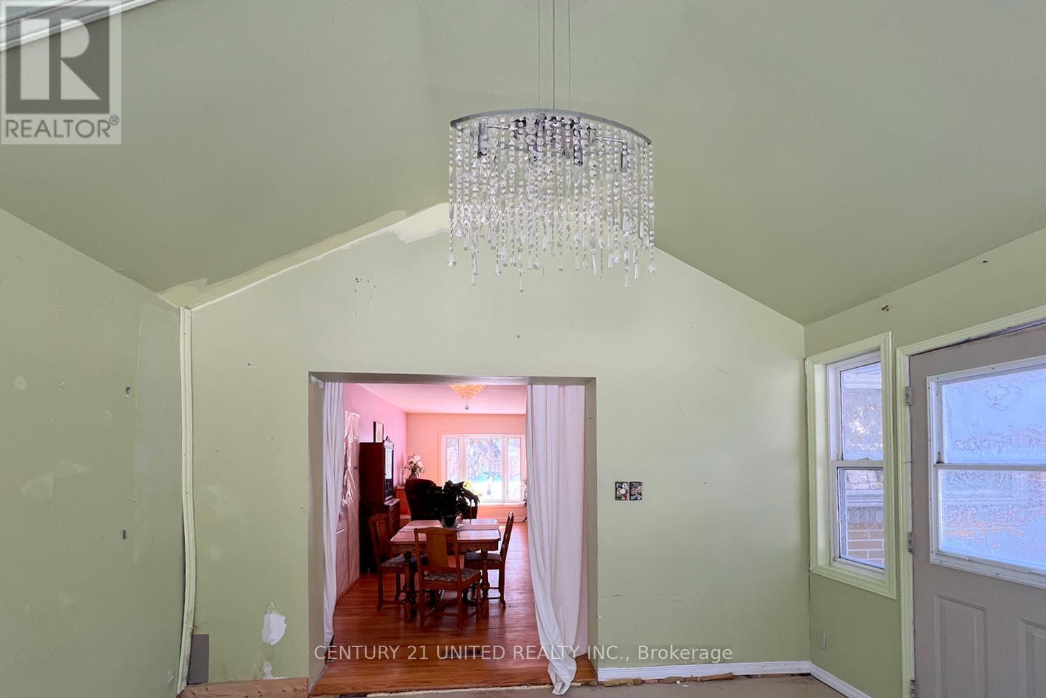 28 Weller Crescent, Peterborough (Monaghan Ward 2), Ontario  K9J 6J5 - Photo 24 - X12752334