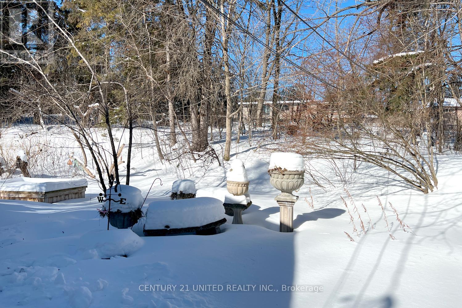 28 Weller Crescent, Peterborough (Monaghan Ward 2), Ontario  K9J 6J5 - Photo 27 - X12752334