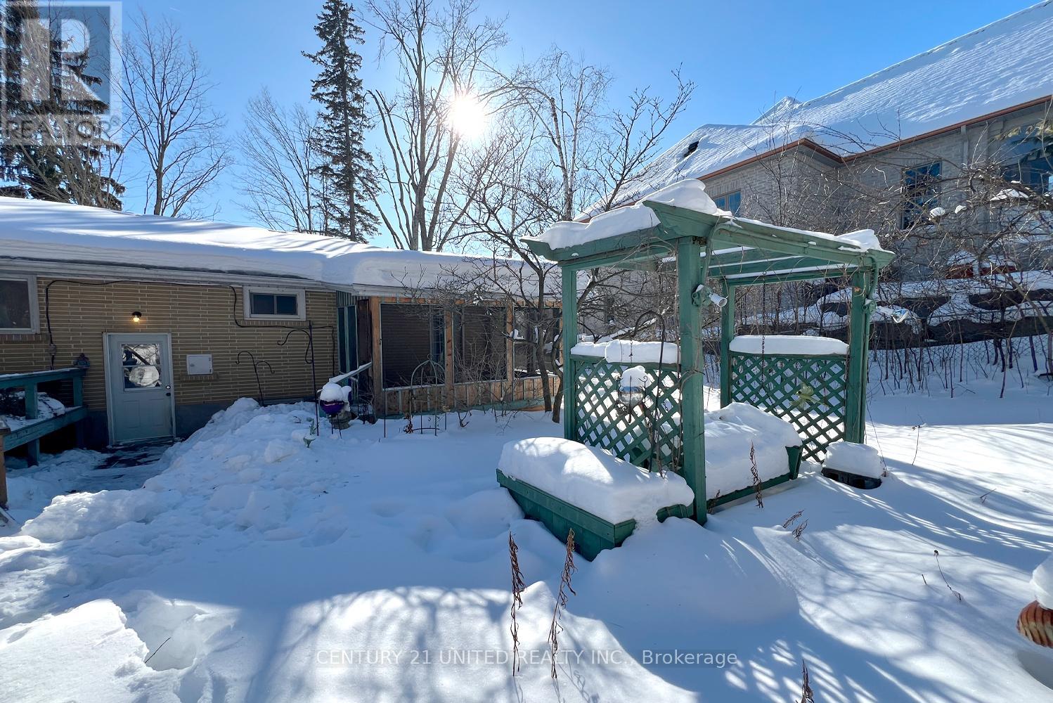 28 Weller Crescent, Peterborough (Monaghan Ward 2), Ontario  K9J 6J5 - Photo 29 - X12752334