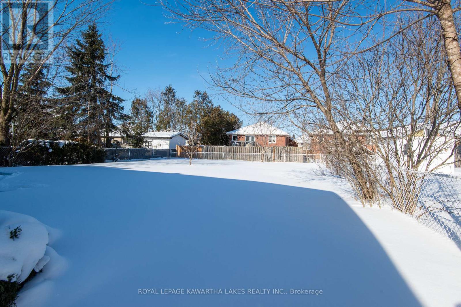 78 Eglington Street E, Kawartha Lakes (Lindsay), Ontario  K9V 3Z5 - Photo 4 - X12752926