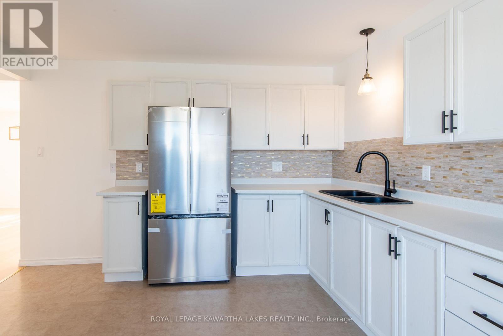 78 Eglington Street E, Kawartha Lakes (Lindsay), Ontario  K9V 3Z5 - Photo 8 - X12752926