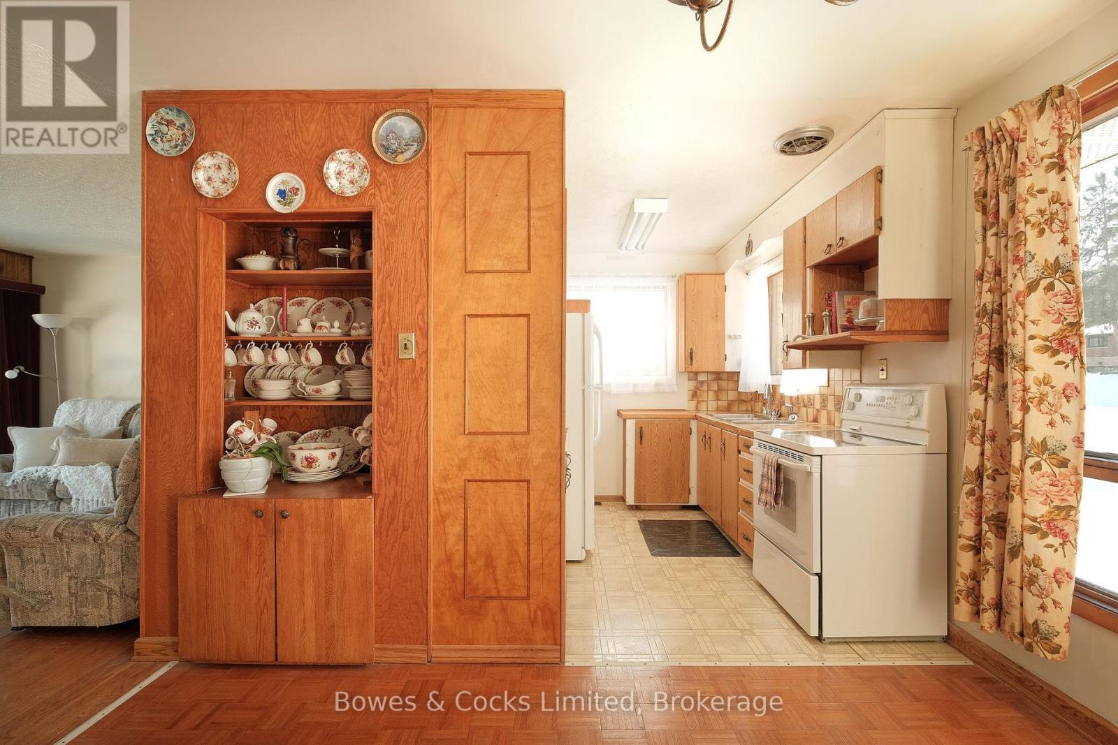 1227 Algonquin Boulevard, Peterborough (Northcrest Ward 5), Ontario  K9H 6N1 - Photo 17 - X12753074