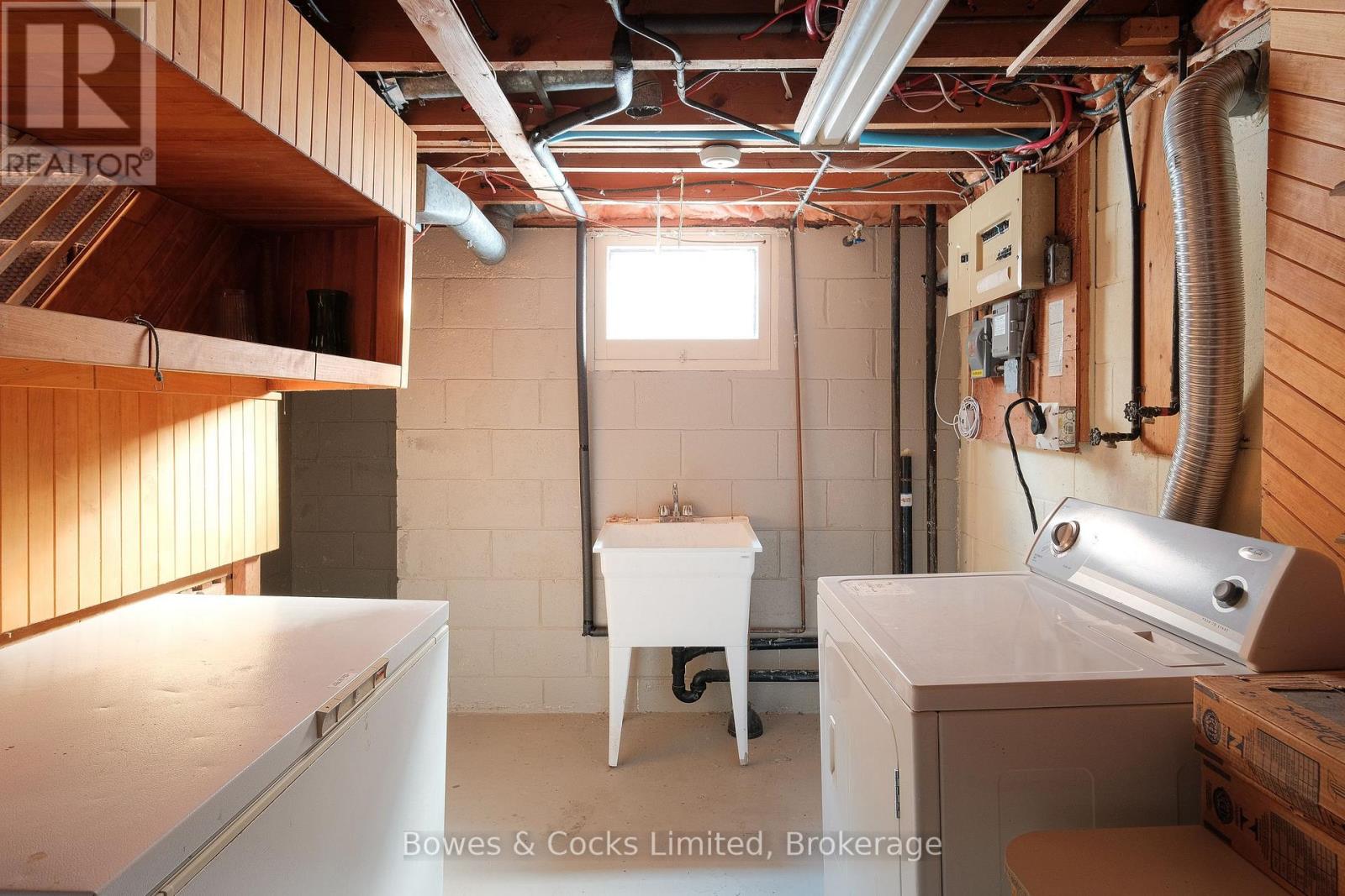 1227 Algonquin Boulevard, Peterborough (Northcrest Ward 5), Ontario  K9H 6N1 - Photo 21 - X12753074