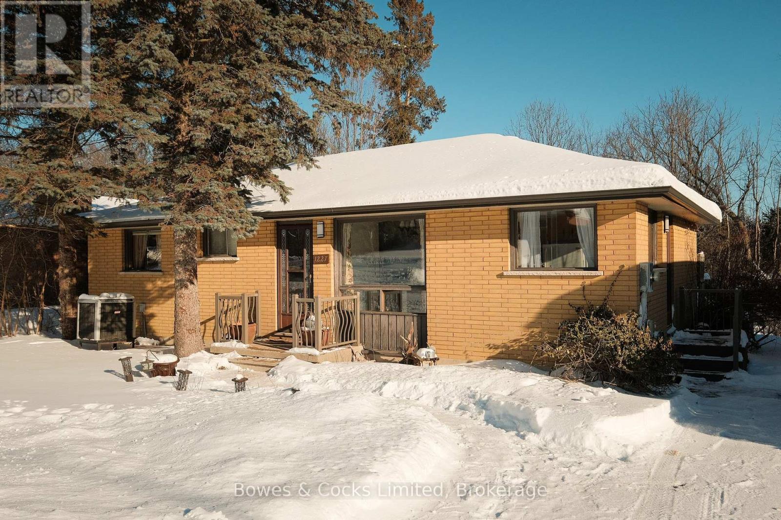 1227 Algonquin Boulevard, Peterborough (Northcrest Ward 5), Ontario  K9H 6N1 - Photo 29 - X12753074