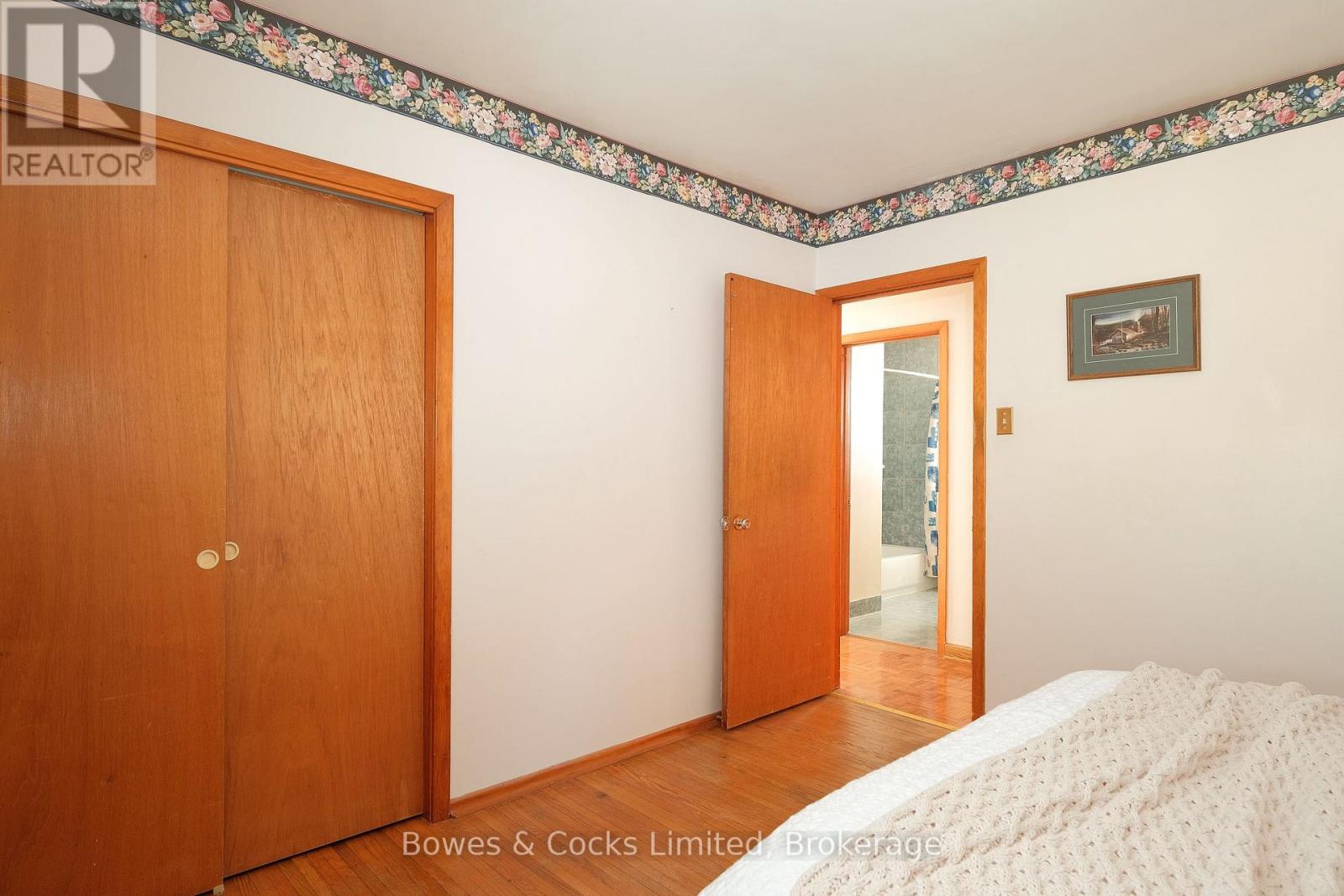 1227 Algonquin Boulevard, Peterborough (Northcrest Ward 5), Ontario  K9H 6N1 - Photo 8 - X12753074