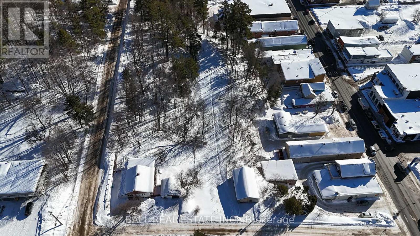 15 John Street, Bancroft (Bancroft Ward), Ontario  K0L 1C0 - Photo 2 - X12753090