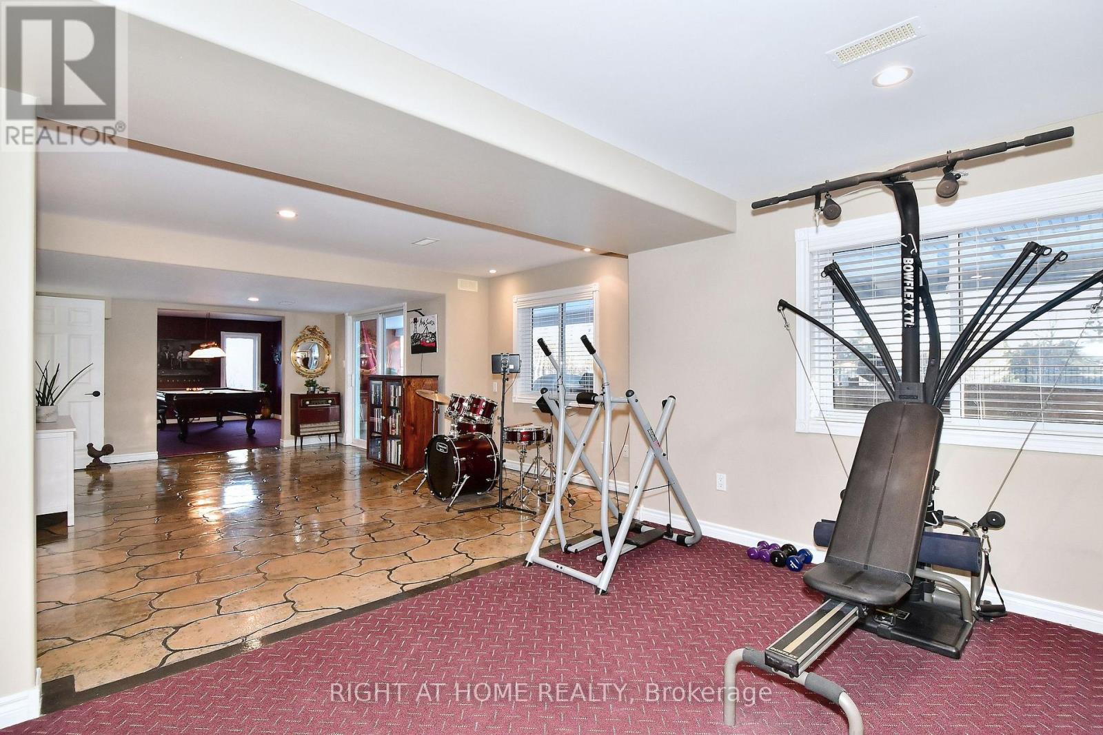 599 Maniece Avenue, Peterborough (Ashburnham Ward 4), Ontario  K9L 0C1 - Photo 35 - X12754254