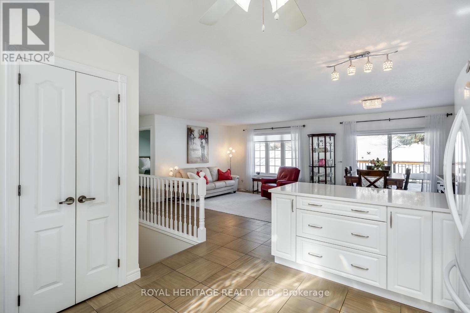 162 - 301 Carnegie Avenue, Peterborough (Northcrest Ward 5), Ontario  K9L 1G9 - Photo 15 - X12754588