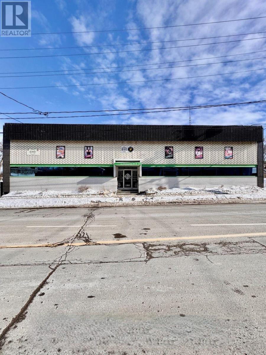 66 William Street N, Kawartha Lakes (Lindsay), Ontario  K9V 4A2 - Photo 2 - X12755538