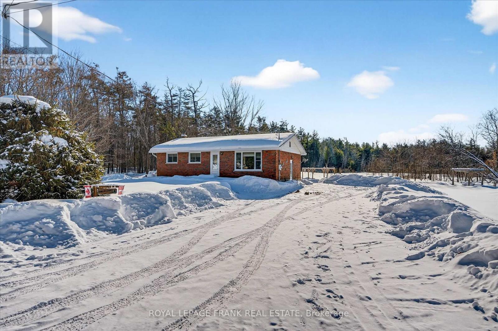 419 South Beach Road, Douro-Dummer, Ontario  K0L 2H0 - Photo 2 - X12757096