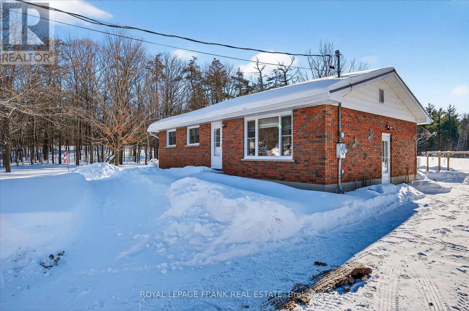 419 South Beach Road, Douro-Dummer, Ontario  K0L 2H0 - Photo 36 - X12757096