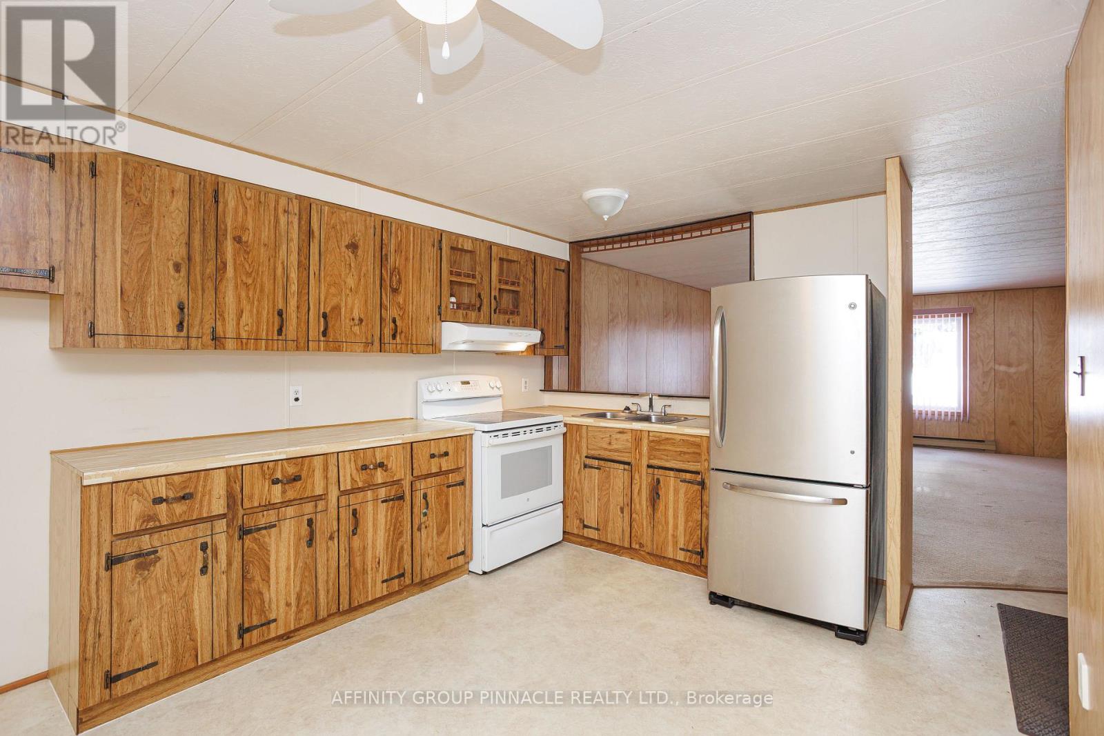 11 Homewood Avenue, Kawartha Lakes (Lindsay), Ontario  K9V 0H5 - Photo 15 - X12757198