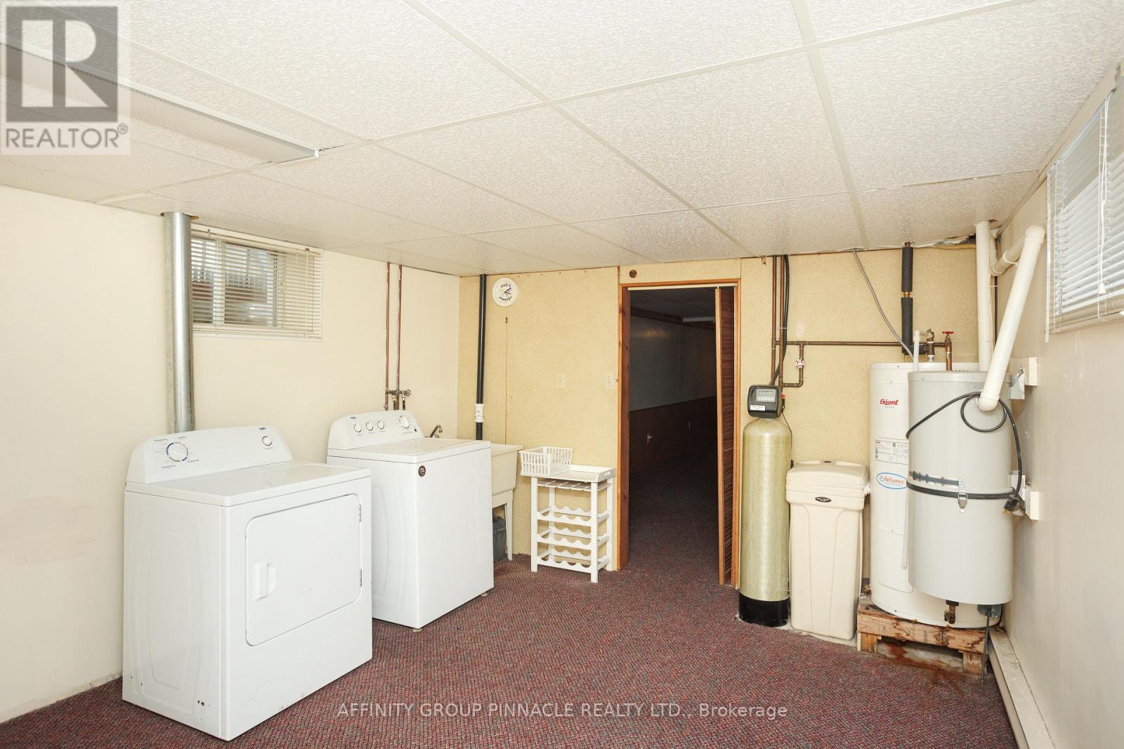 11 Homewood Avenue, Kawartha Lakes (Lindsay), Ontario  K9V 0H5 - Photo 32 - X12757198