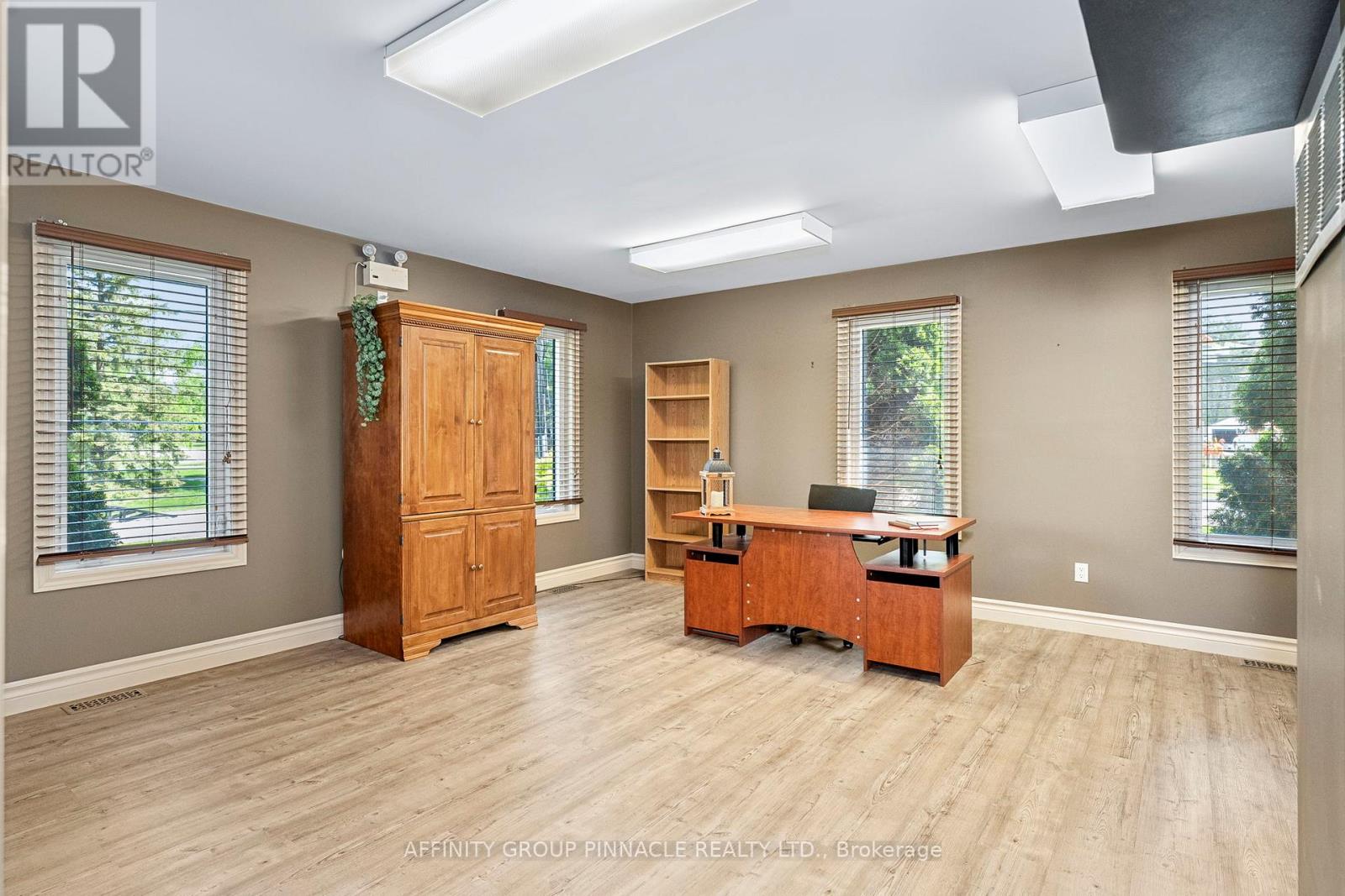 3 David Drive, Kawartha Lakes (Lindsay), Ontario  K9V 5G7 - Photo 16 - X12757408