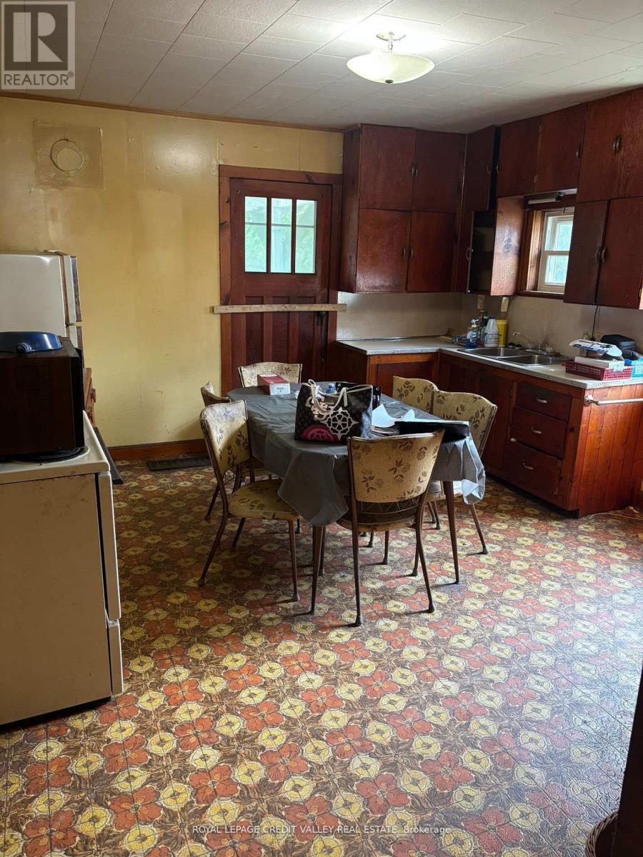 23 Alice Street, Bancroft (Bancroft Ward), Ontario  K0L 1C0 - Photo 4 - X12757648