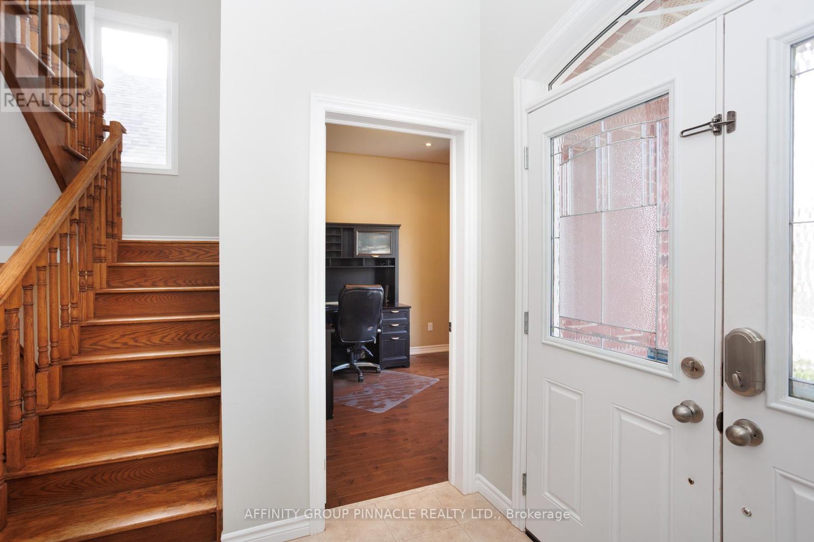 31 Ellis Crescent, Kawartha Lakes (Lindsay), Ontario  K9V 0A5 - Photo 35 - X12757772