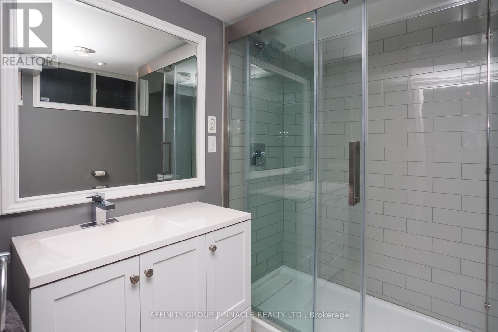 31 Ellis Crescent, Kawartha Lakes (Lindsay), Ontario  K9V 0A5 - Photo 42 - X12757772