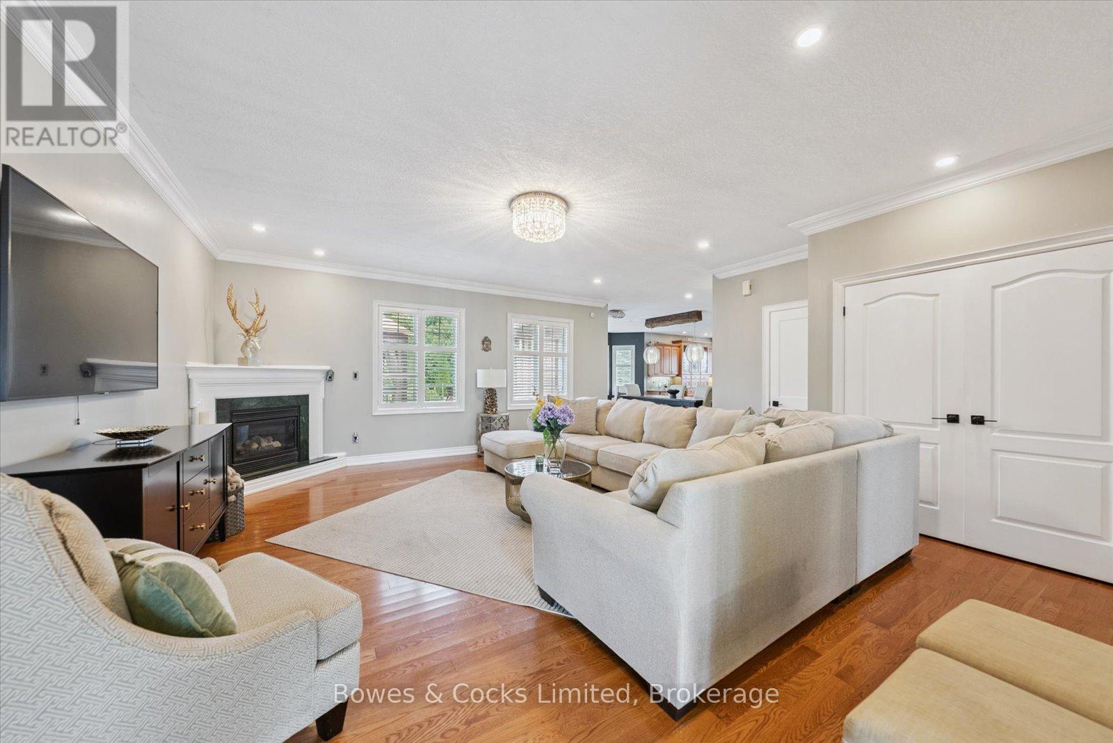 4588 Paynes Crescent, Clarington, Ontario  L0A 1J0 - Photo 5 - E12758072