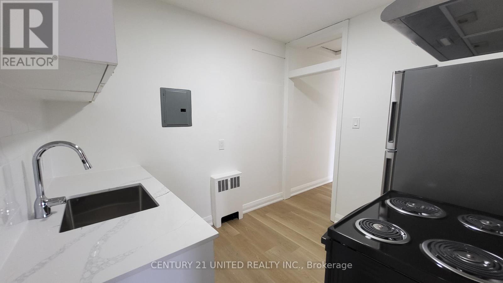 C - 409 Chambers Street, Peterborough (Town Ward 3), Ontario  K9H 3T9 - Photo 7 - X12757980