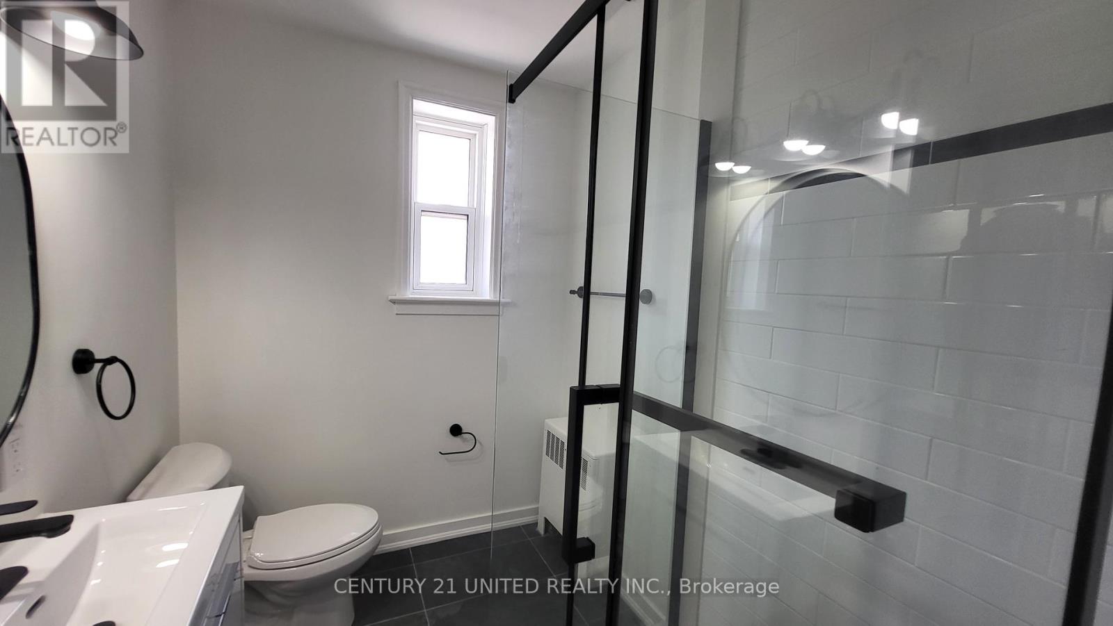 C - 409 Chambers Street, Peterborough (Town Ward 3), Ontario  K9H 3T9 - Photo 9 - X12757980