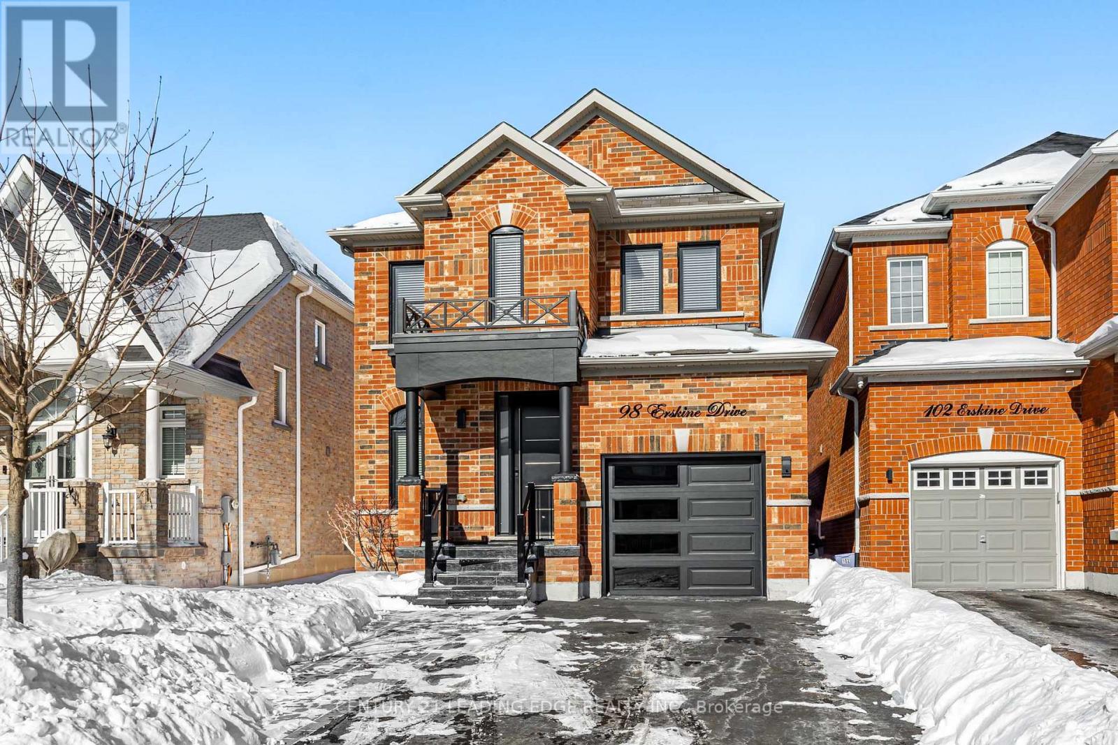 LOWER - 98 ERSKINE DRIVE, clarington (newcastle), Ontario