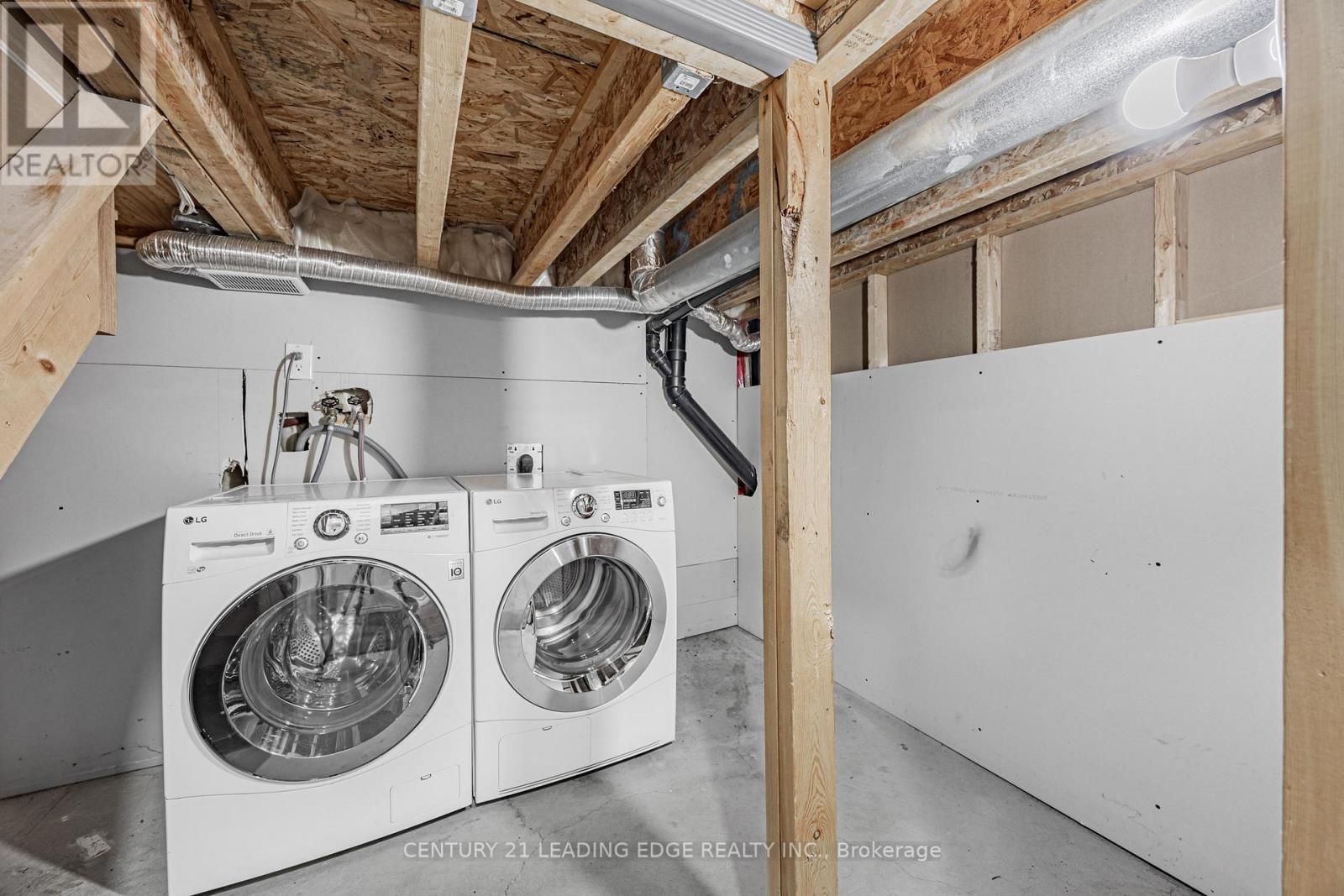 Lower - 98 Erskine Drive, Clarington (Newcastle), Ontario  L1B 1G9 - Photo 24 - E12757962