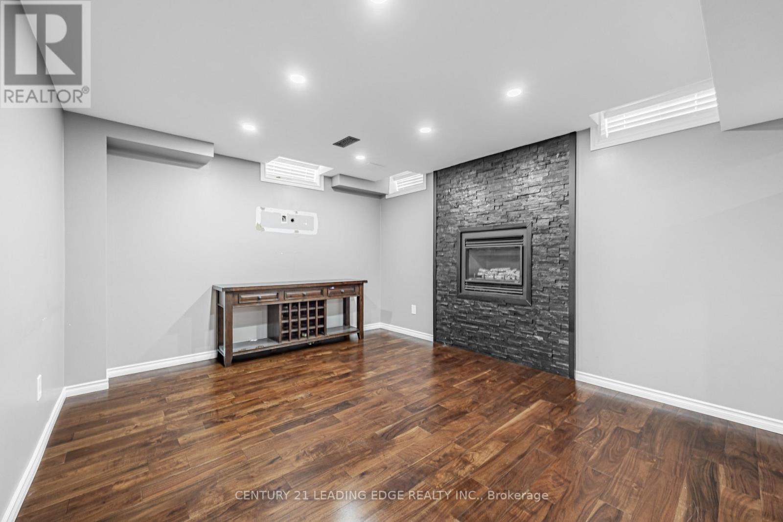 Lower - 98 Erskine Drive, Clarington (Newcastle), Ontario  L1B 1G9 - Photo 4 - E12757962