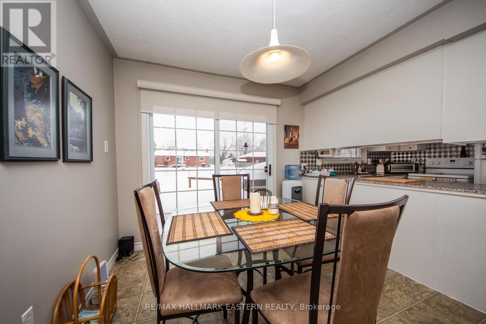 664 Deerfield Crescent, Selwyn, Ontario  K0L 1T0 - Photo 7 - X12762172