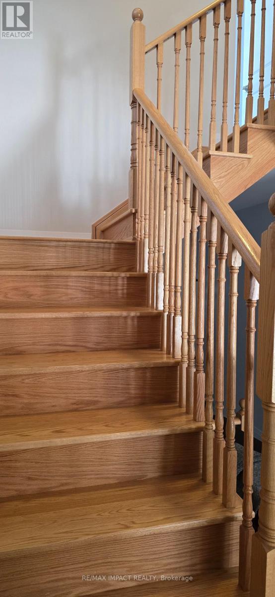 168 St. Joseph Road W, Kawartha Lakes (Lindsay), Ontario  K9V 0R6 - Photo 4 - X12762224