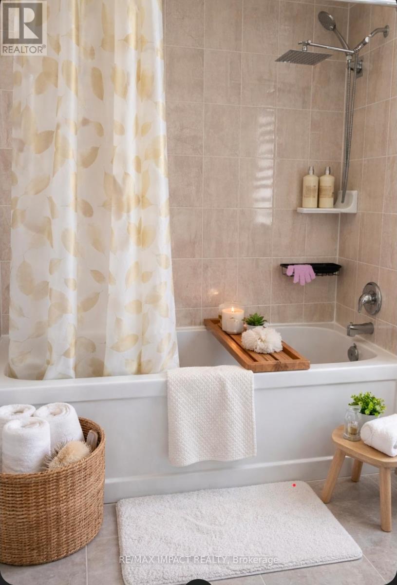 168 St. Joseph Road W, Kawartha Lakes (Lindsay), Ontario  K9V 0R6 - Photo 8 - X12762224